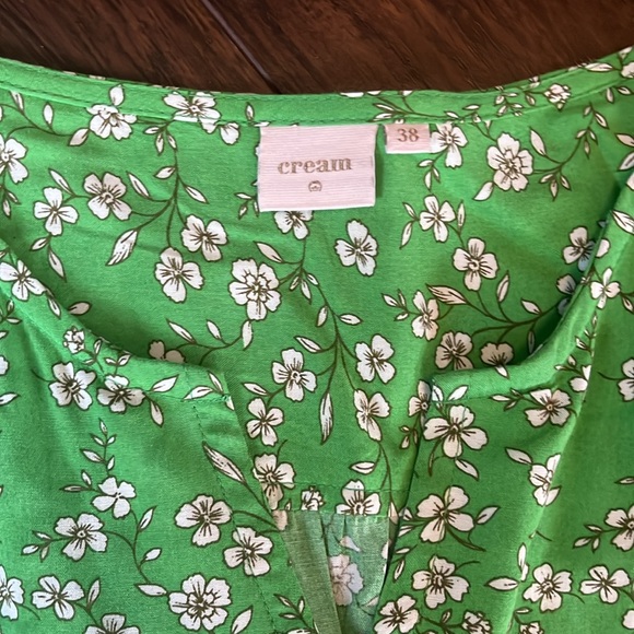 Floral dress - Picture 3 of 5